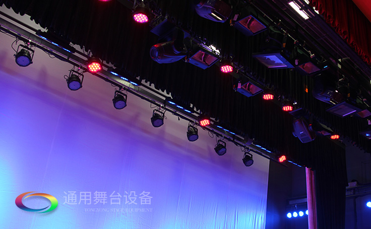 燈光吊桿機(jī)組成（桿體結(jié)構(gòu)、卷揚(yáng)系統(tǒng)和控制系統(tǒng)等）及相關(guān)參數(shù) 
